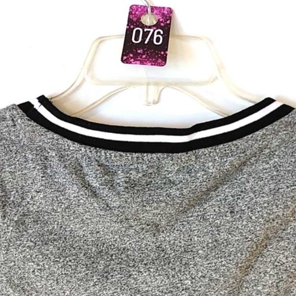 ECKO UNLTD GREY BLACK SLEEVELESS BASKETBALL WORKOUT JERSEY SIZE MEDIUM NWT - Picture 6 of 7